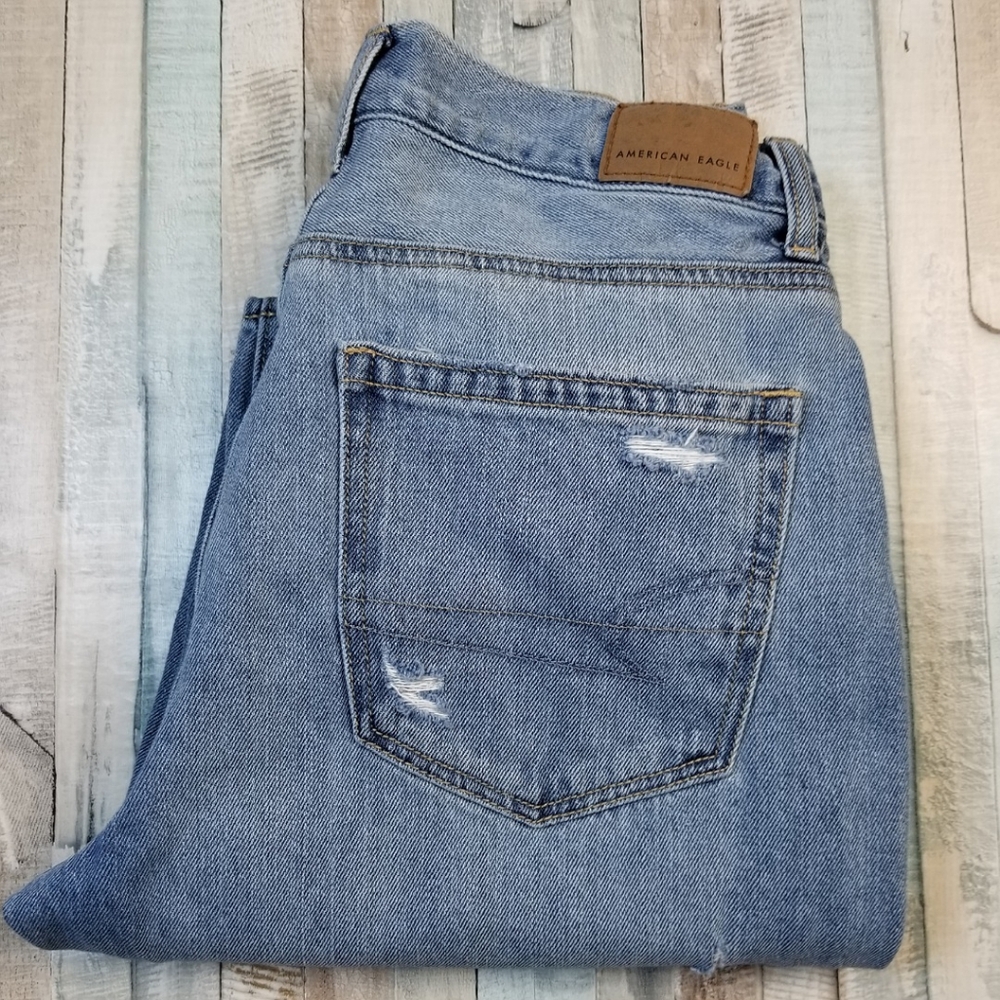 American Eagle Mom Jeans